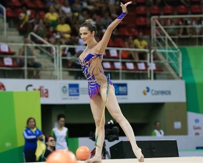 Rio-2016-atletas-brasileiras-mais-bonitas-das-olimpiadas-natalia-gaudio-ginastica-ritmica-gatas