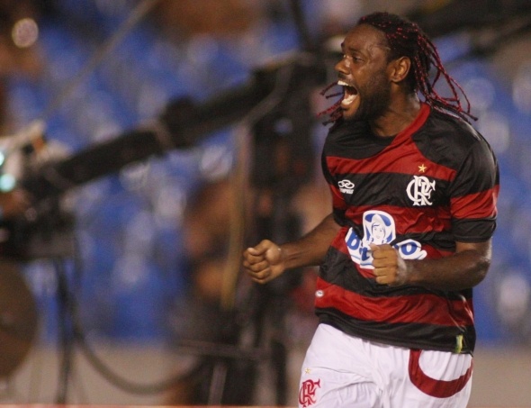 ex-jogadores-do-flamengo-que-estao-mitando-em-outros-clubes-love