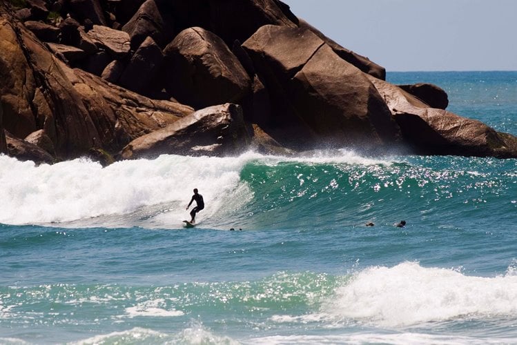 Praia-do-tombo-guaruja-surf