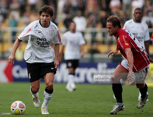 Tcheco-jogadores-do-corinthians-fiel