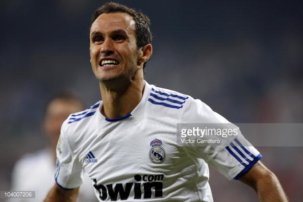 ricardo-carvalho-jogadores-do-real-madrid-que-nao-vingaram-mas-que-mitaram-depois