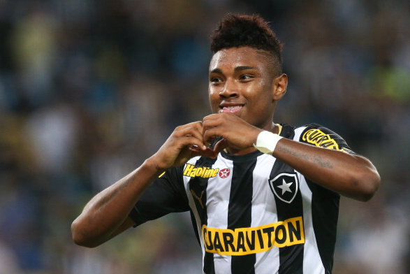 jogadores-que-todo-torcedor-do-botafogo-gostaria-que-retornasse-vitinho